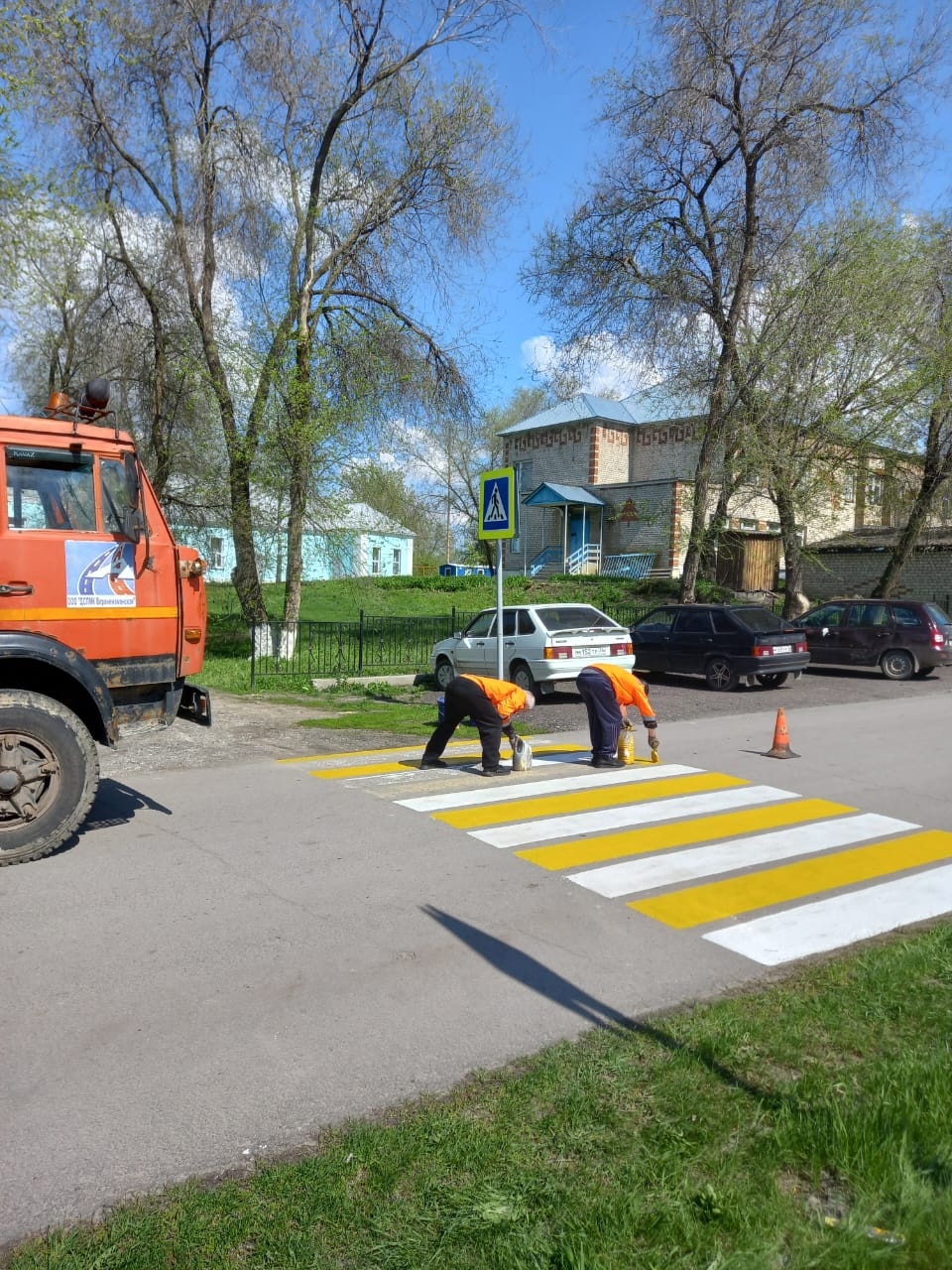 Начаты работы по обновлению дорожной разметки.