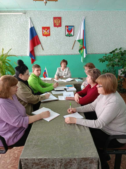 Совещание с главой Дерезовского сельского поселения. Совещание с главой Дерезовского сельского поселения.